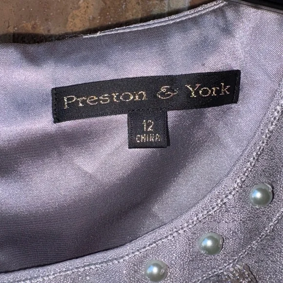 Preston and York Elegant Sleeveless Dress with Embellished Neckline size 12 - Picture 4 of 7